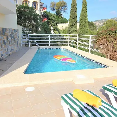 Maryvilla 1220 فيلة