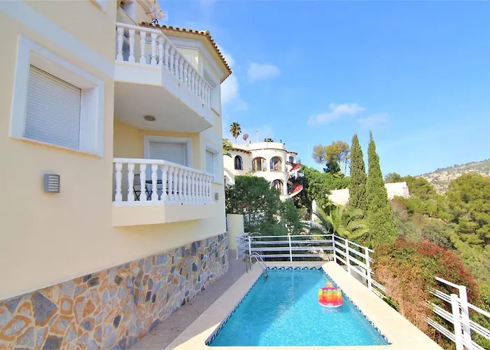 Maryvilla 1220 Villa